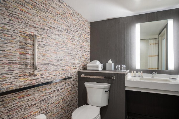 Baltimore Marriott Waterfront image 14