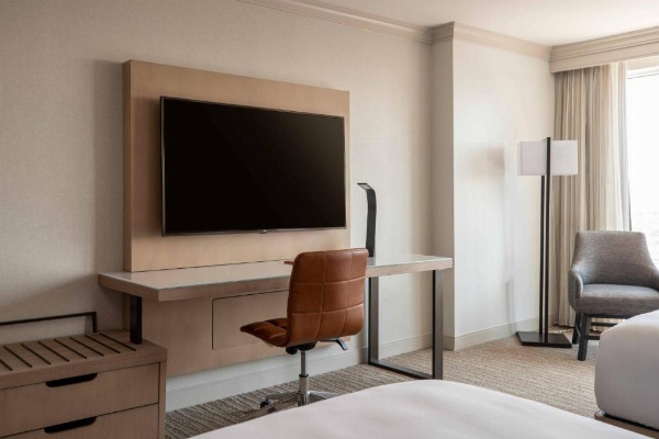 Baltimore Marriott Waterfront image 21