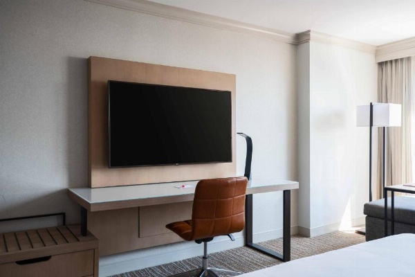 Baltimore Marriott Waterfront image 25